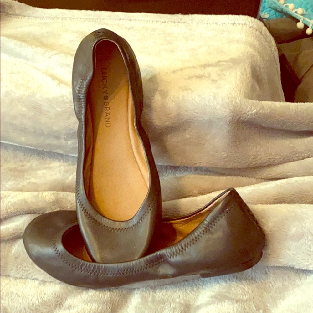 Lucky brad flats